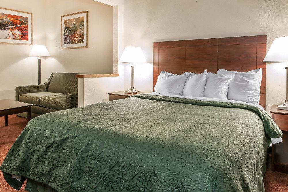 Quality Inn & Suites Danville Extérieur photo