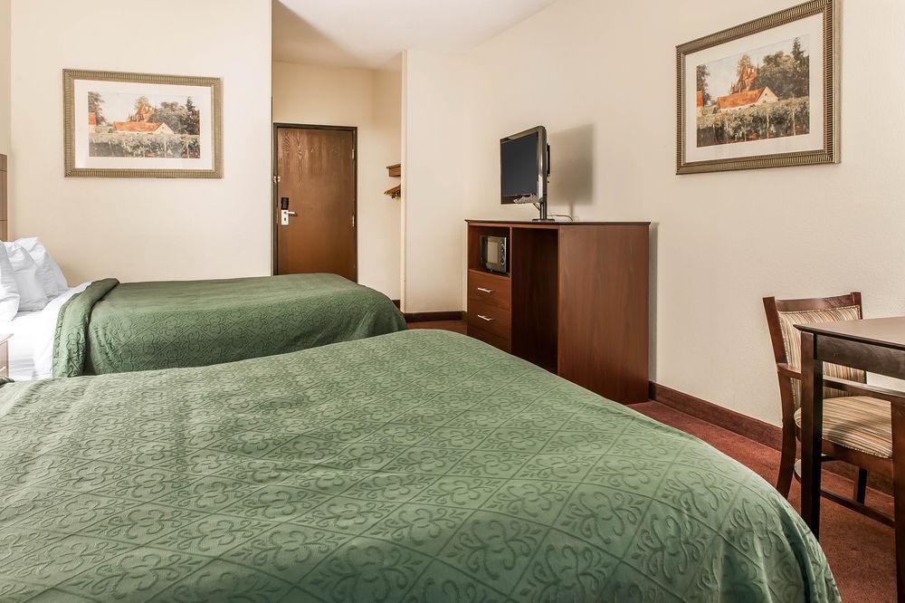 Quality Inn & Suites Danville Extérieur photo