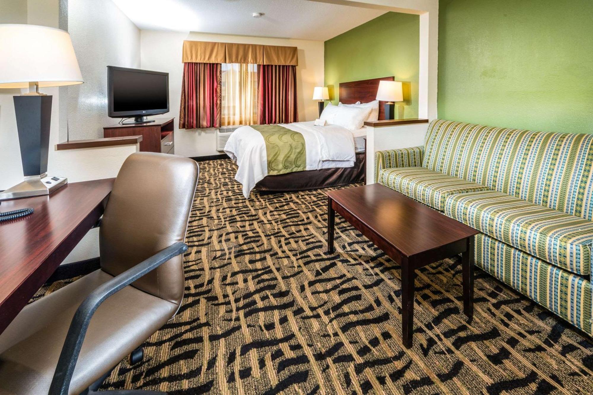 Quality Inn & Suites Danville Extérieur photo