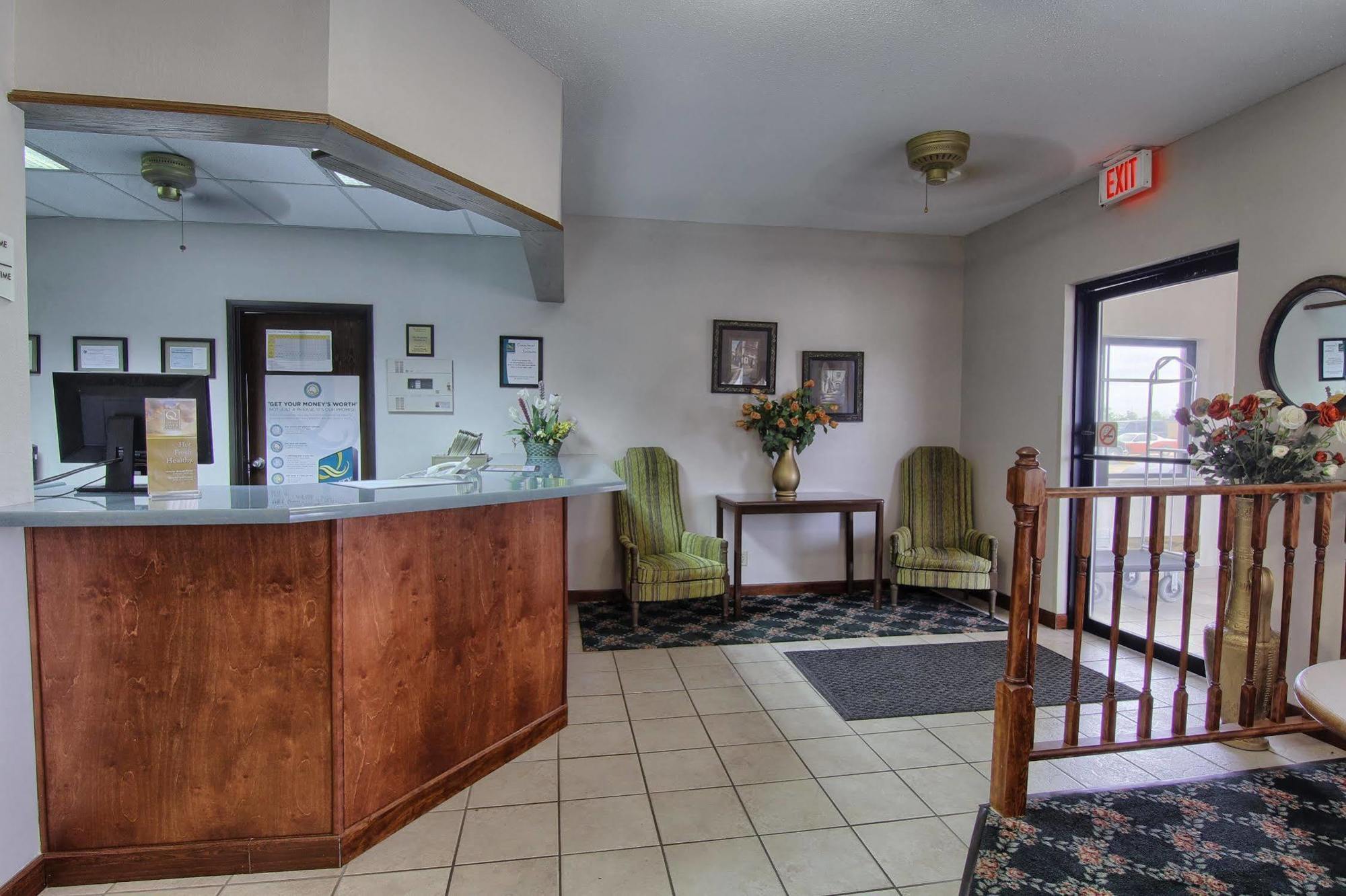 Quality Inn & Suites Danville Extérieur photo