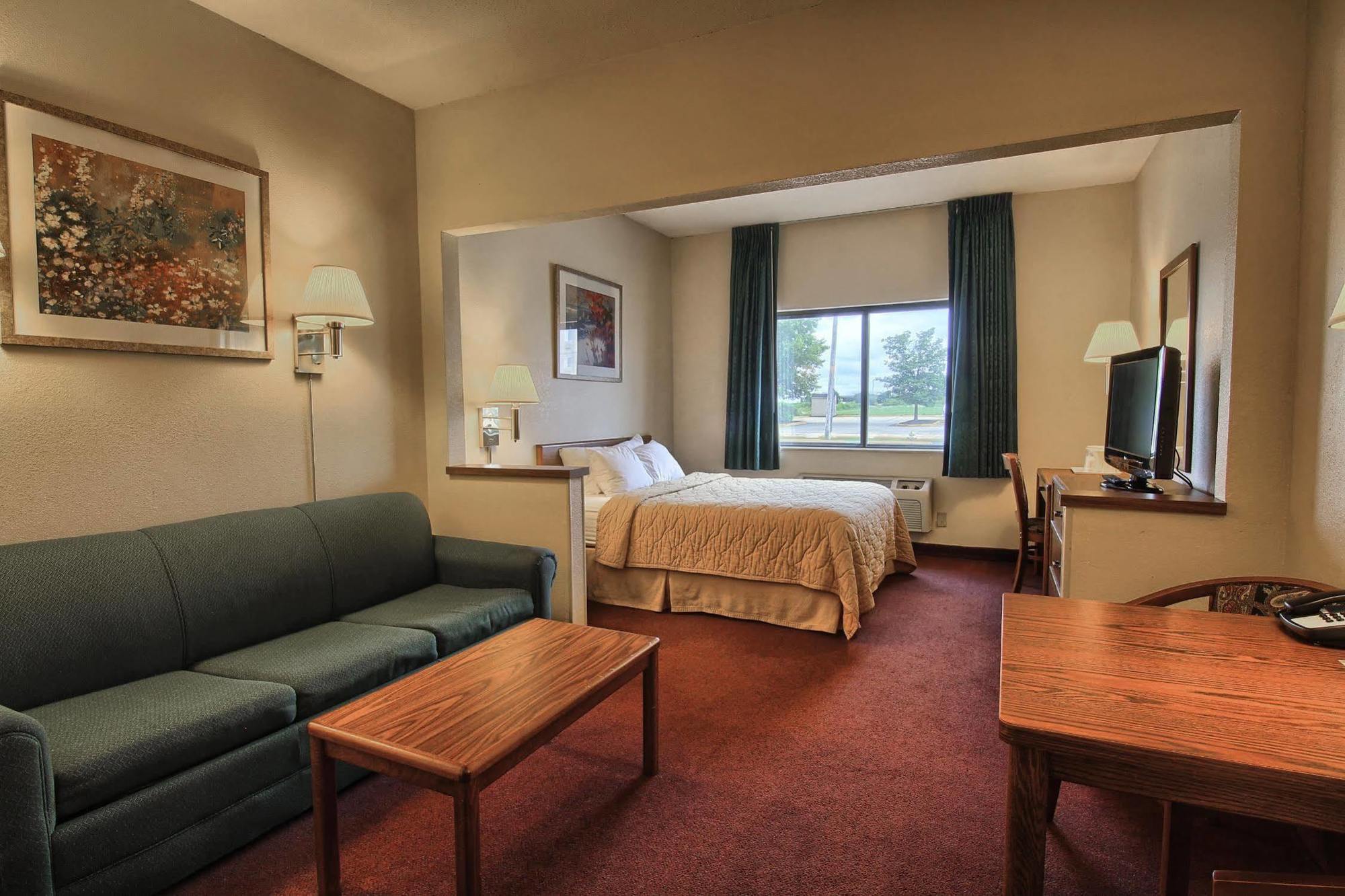 Quality Inn & Suites Danville Extérieur photo